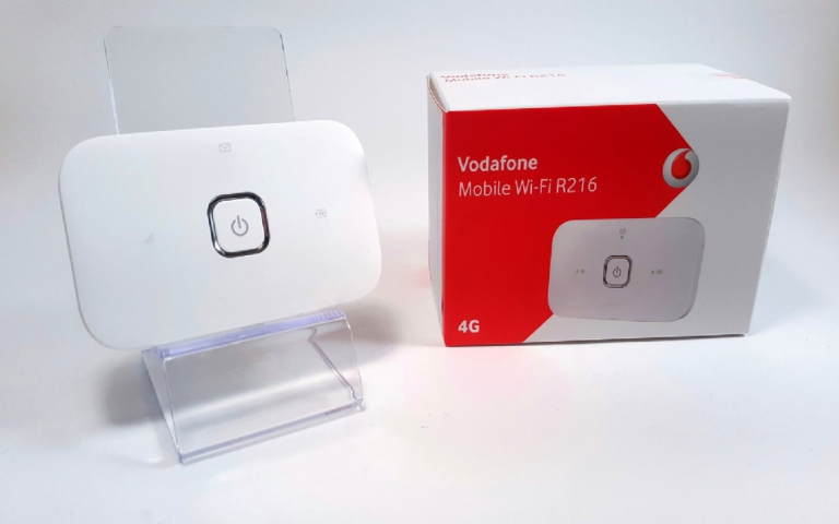 ROUTER Vodafone 4G WIFI R216